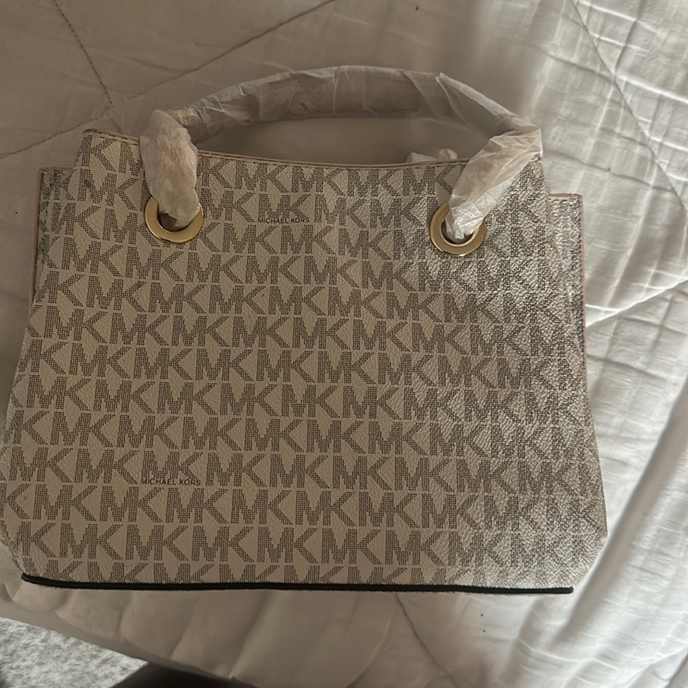 Pink Michael Kors purse Brand new